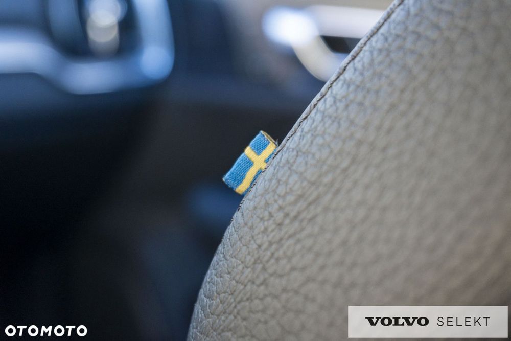 Volvo V60 Cross Country - 24