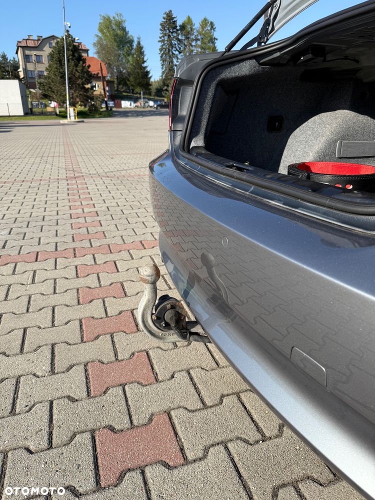 BMW Seria 3 320i - 14