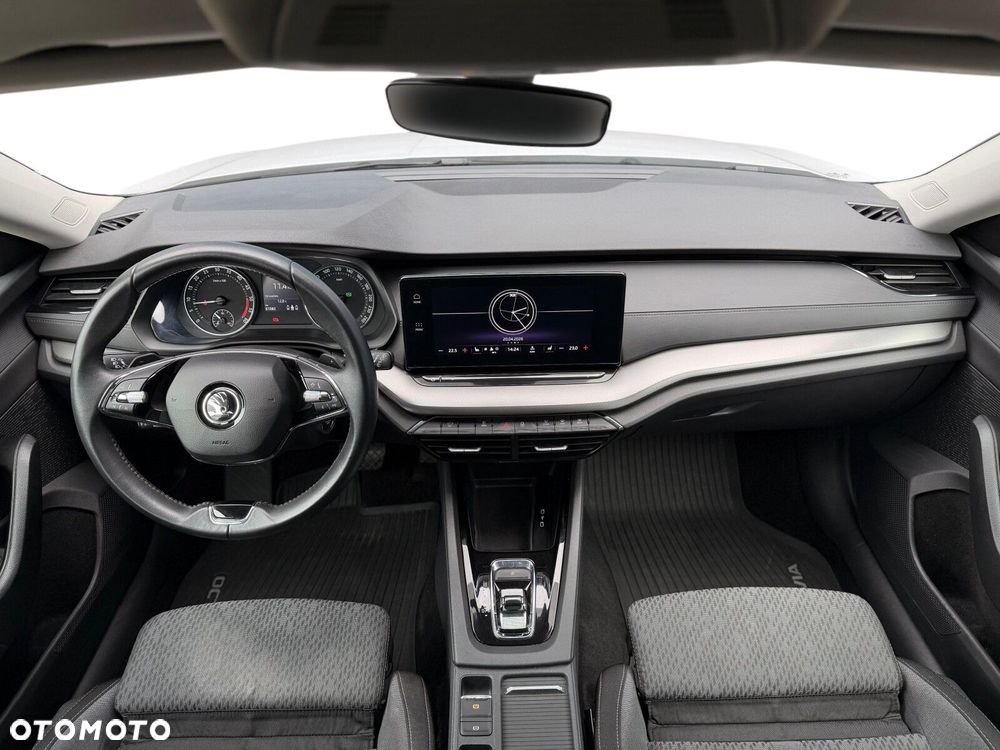 Skoda Octavia 2.0 TDI Ambition DSG - 25