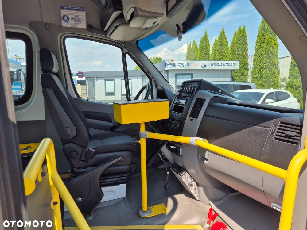 Volkswagen CRAFTER / SPROWADZONY / KLIMA / EEV - 16