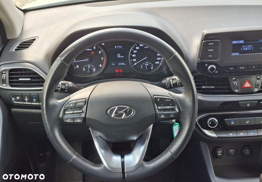 Hyundai i30 - 24