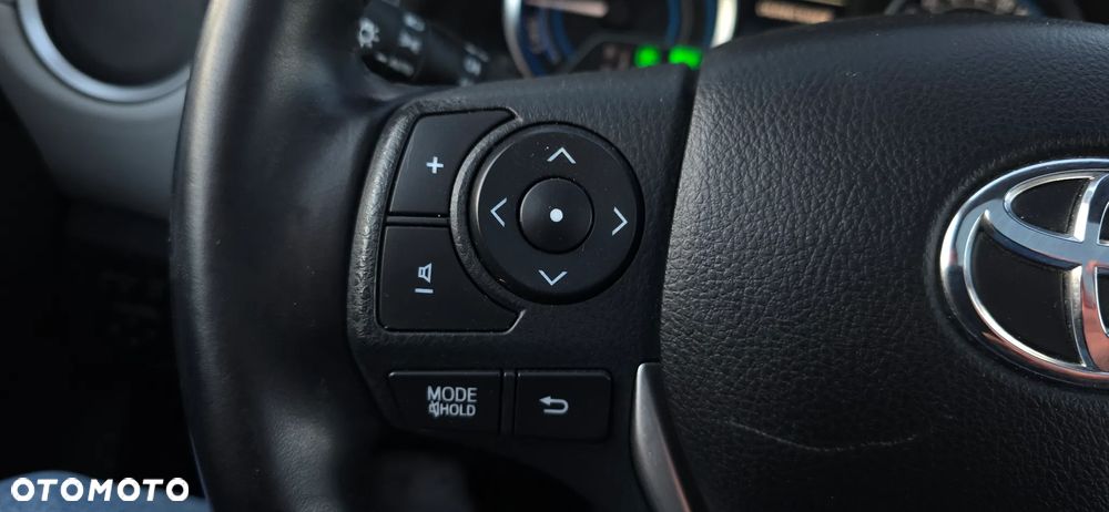 Toyota Auris 1.8 HSD Luna - 33