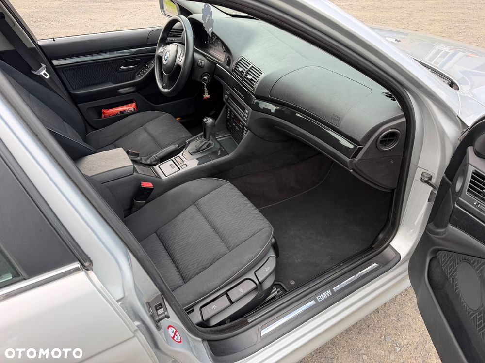 BMW Seria 5 - 10