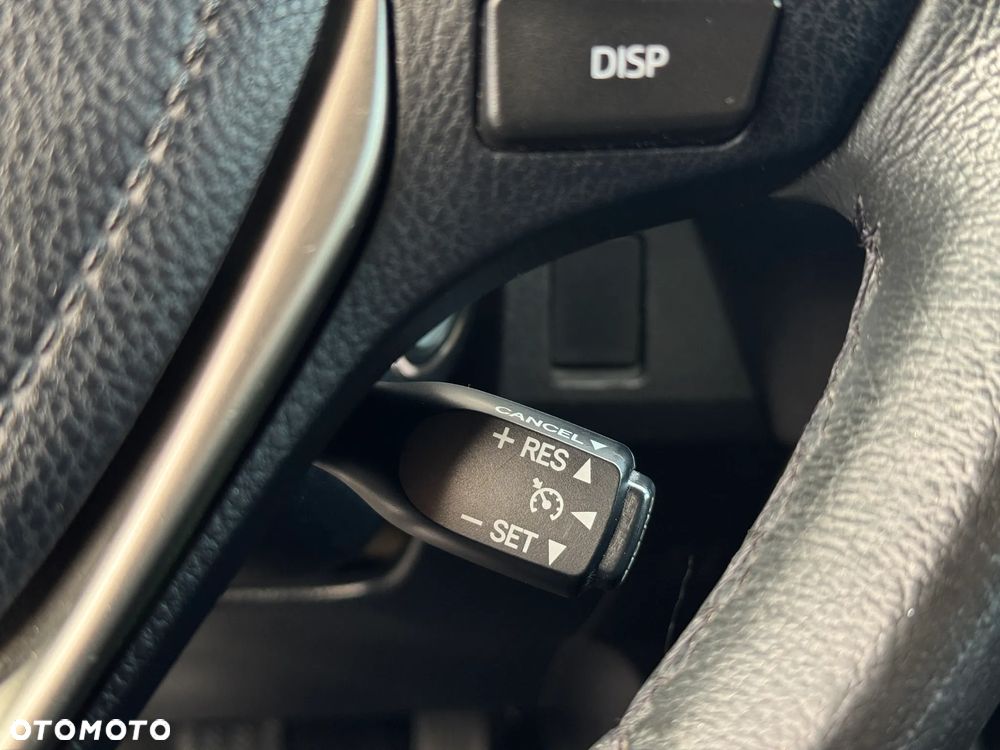 Toyota RAV4 2.0 D-4D Premium - 25