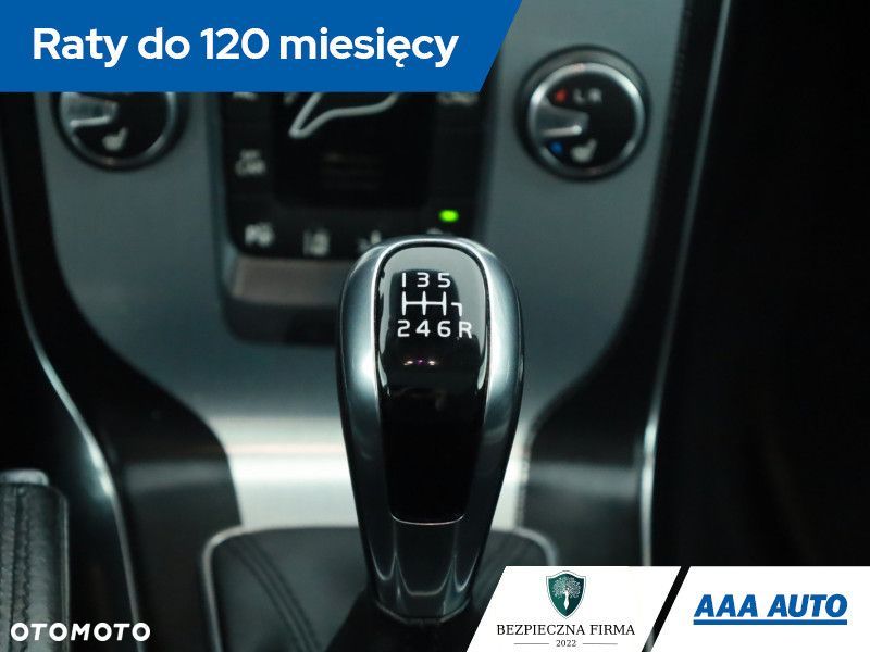 Volvo V40 - 16