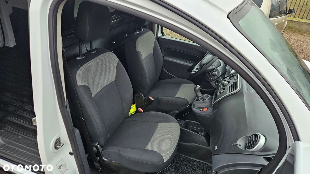 Renault KANGOO MAXI - 26