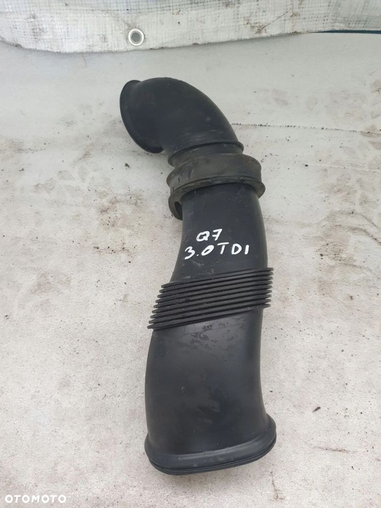 7L6129752B RURA POWIETRZA SSĄCA VW AUDI Q7 3.0 TDI - 2