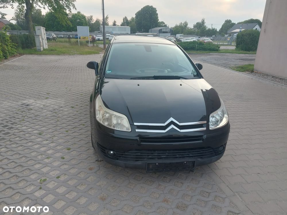 Citroën C4 HDi 110 FAP Tonic - 4