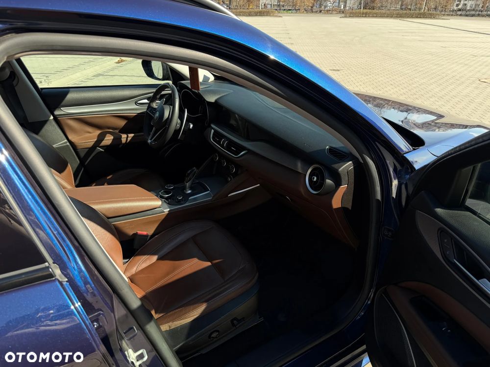 Alfa Romeo Stelvio 2.0 Turbo TI Q4 - 14
