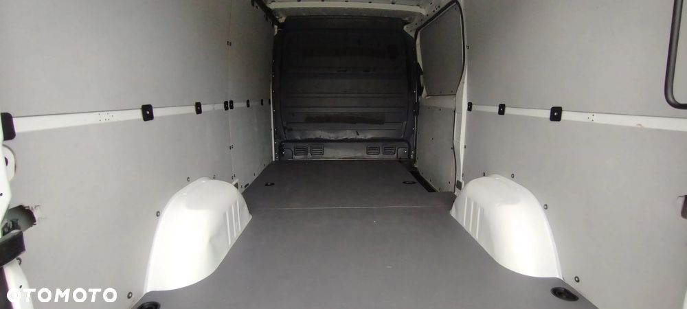 Volkswagen Crafter - 8