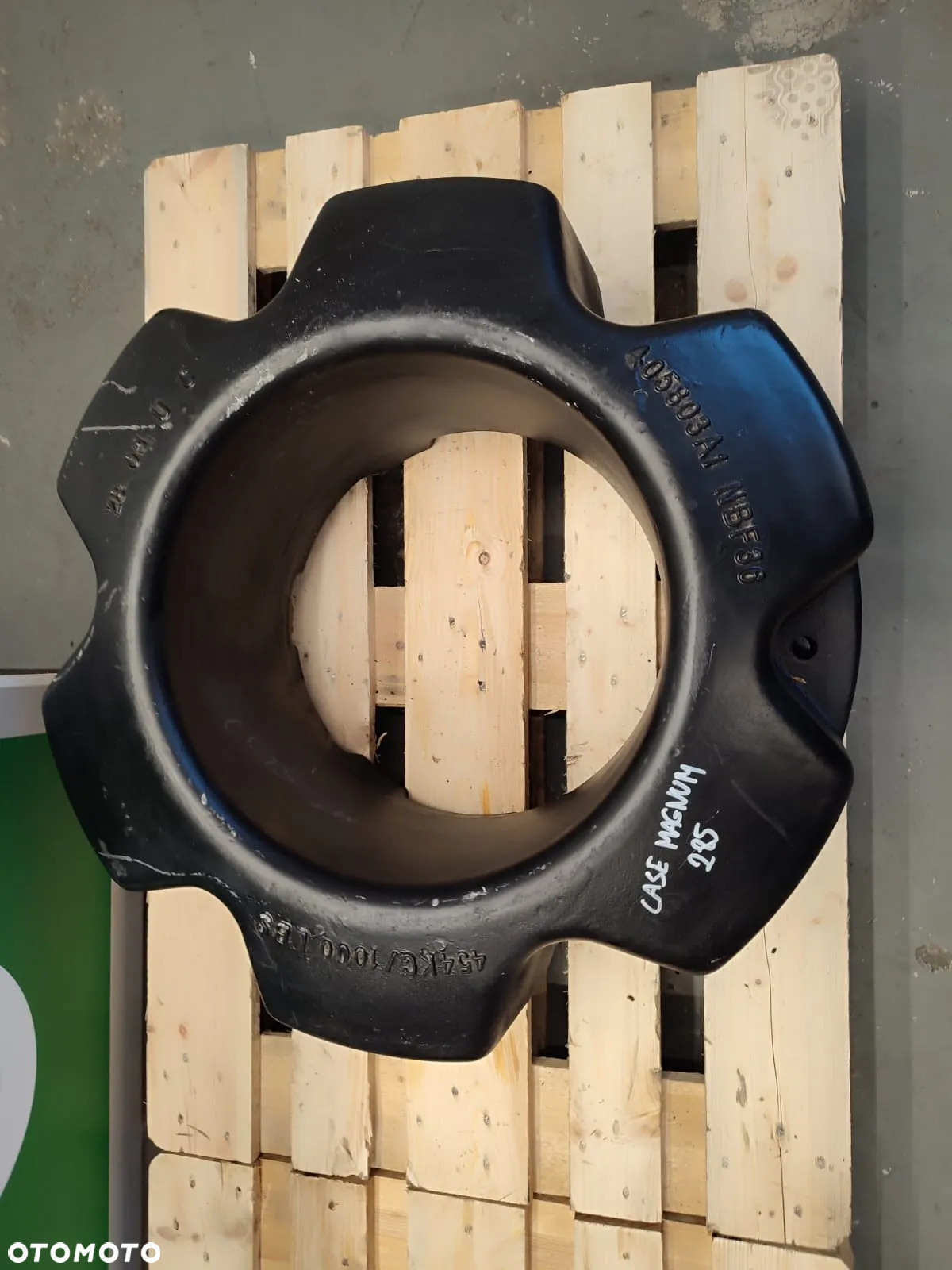 Ciężarek koła 405830A1 Case Magnum 285 - 8