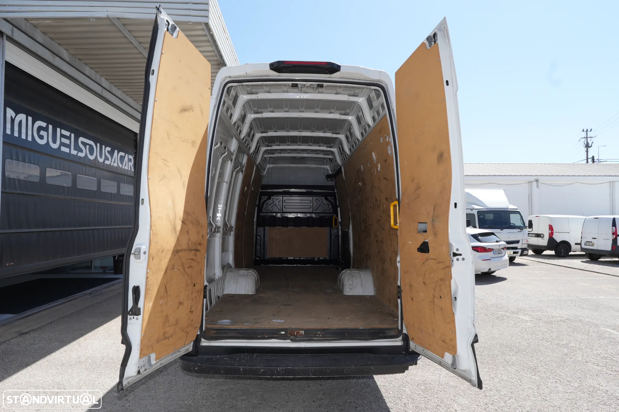 Iveco Daily Maxi Longa 35-160 2.3TD 160cv Rodado Duplo - 6