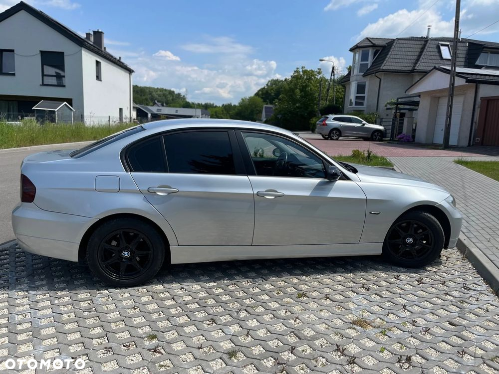 BMW Seria 3 318i - 6