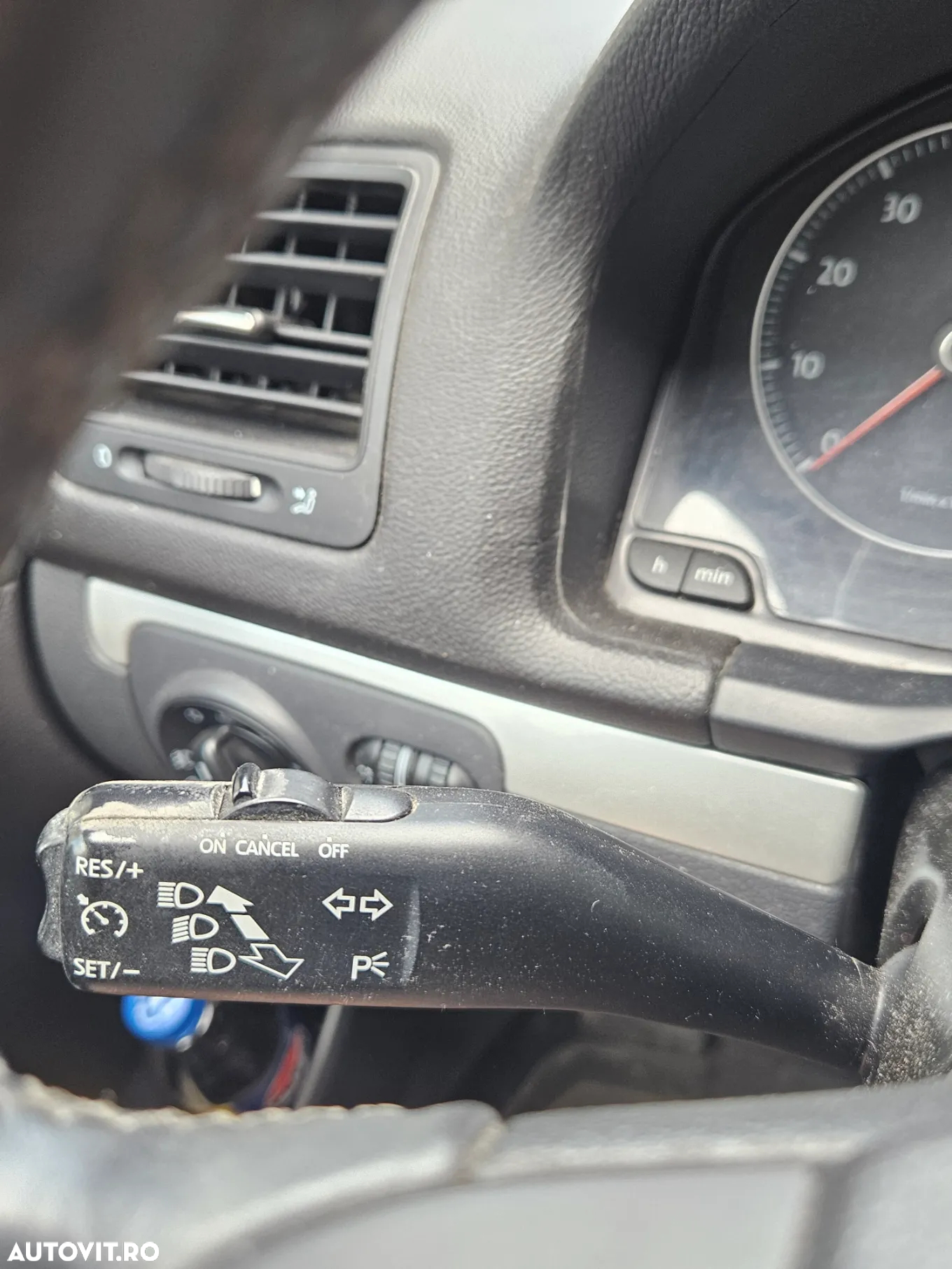 Volkswagen Golf - 11