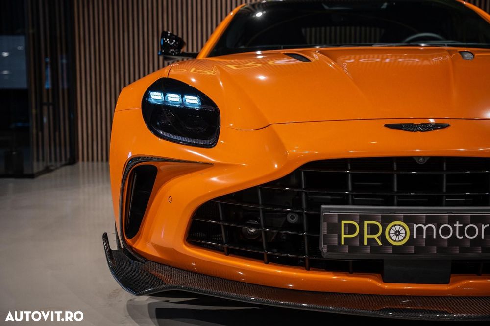 Aston Martin V8 Vantage - 4