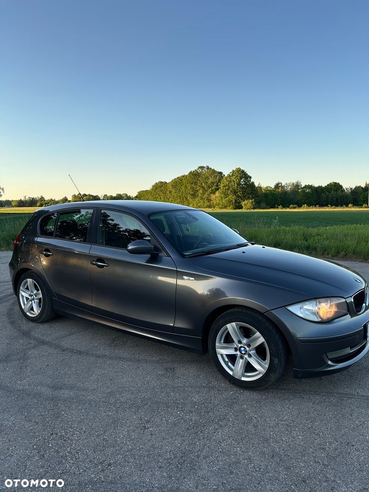 BMW Seria 1 118i - 1