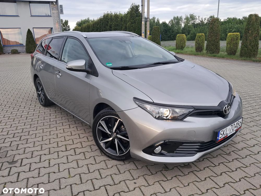 Toyota Auris 1.2 Turbo Team Deutschland - 6