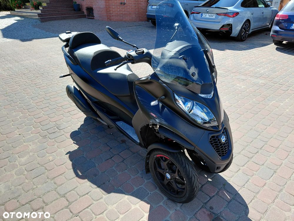 Piaggio MP-3 - 7