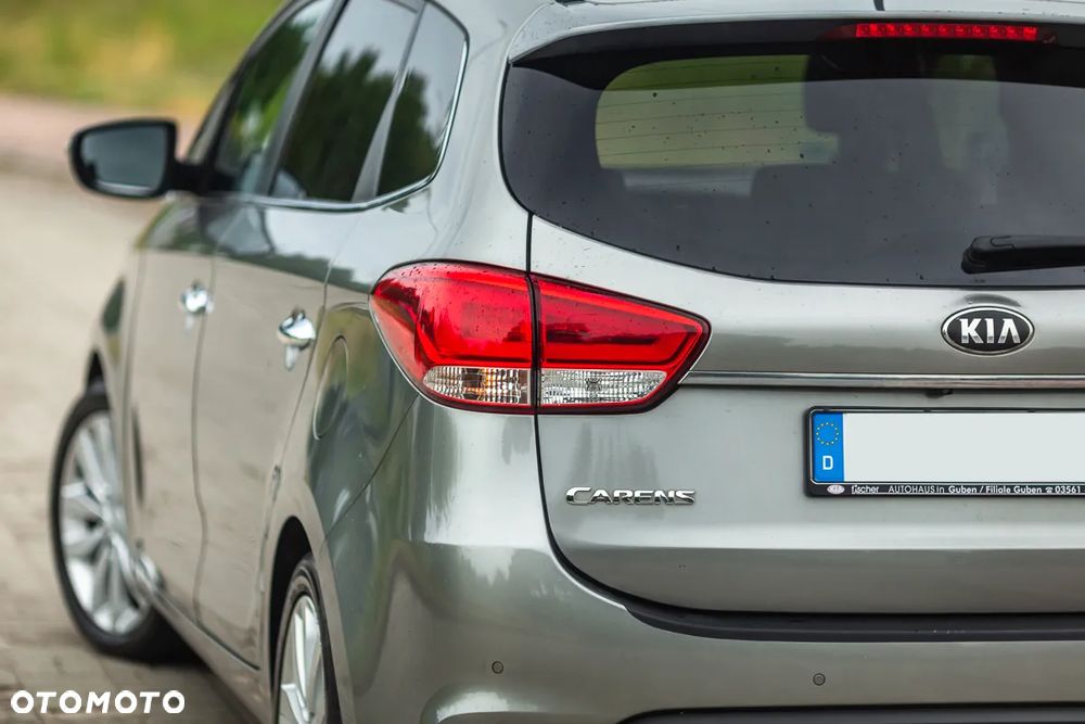 Kia Carens 1.7 CRDi Edition 7 - 10