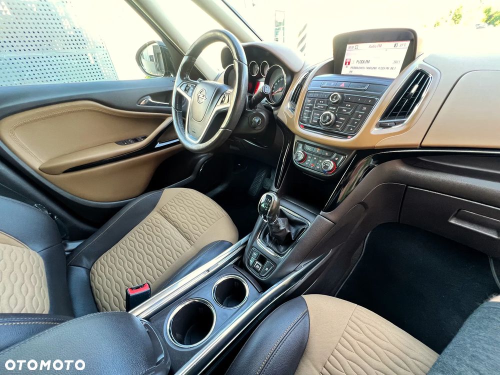 Opel Zafira 1.6 T SIDI Cosmo S&S - 4