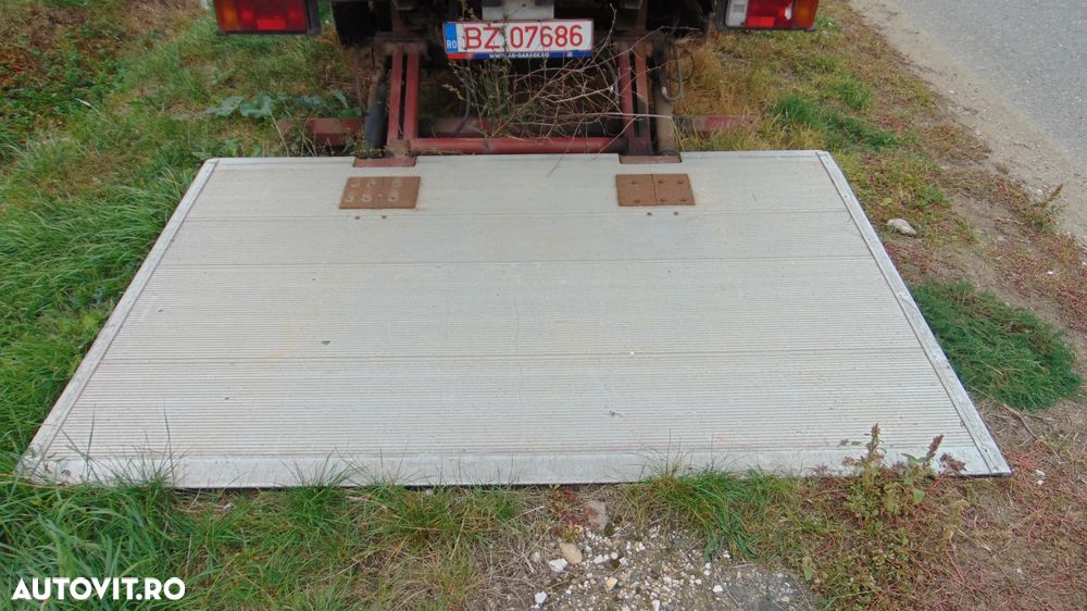 Cub de fibra cu lift Iveco Daily omologat - 10
