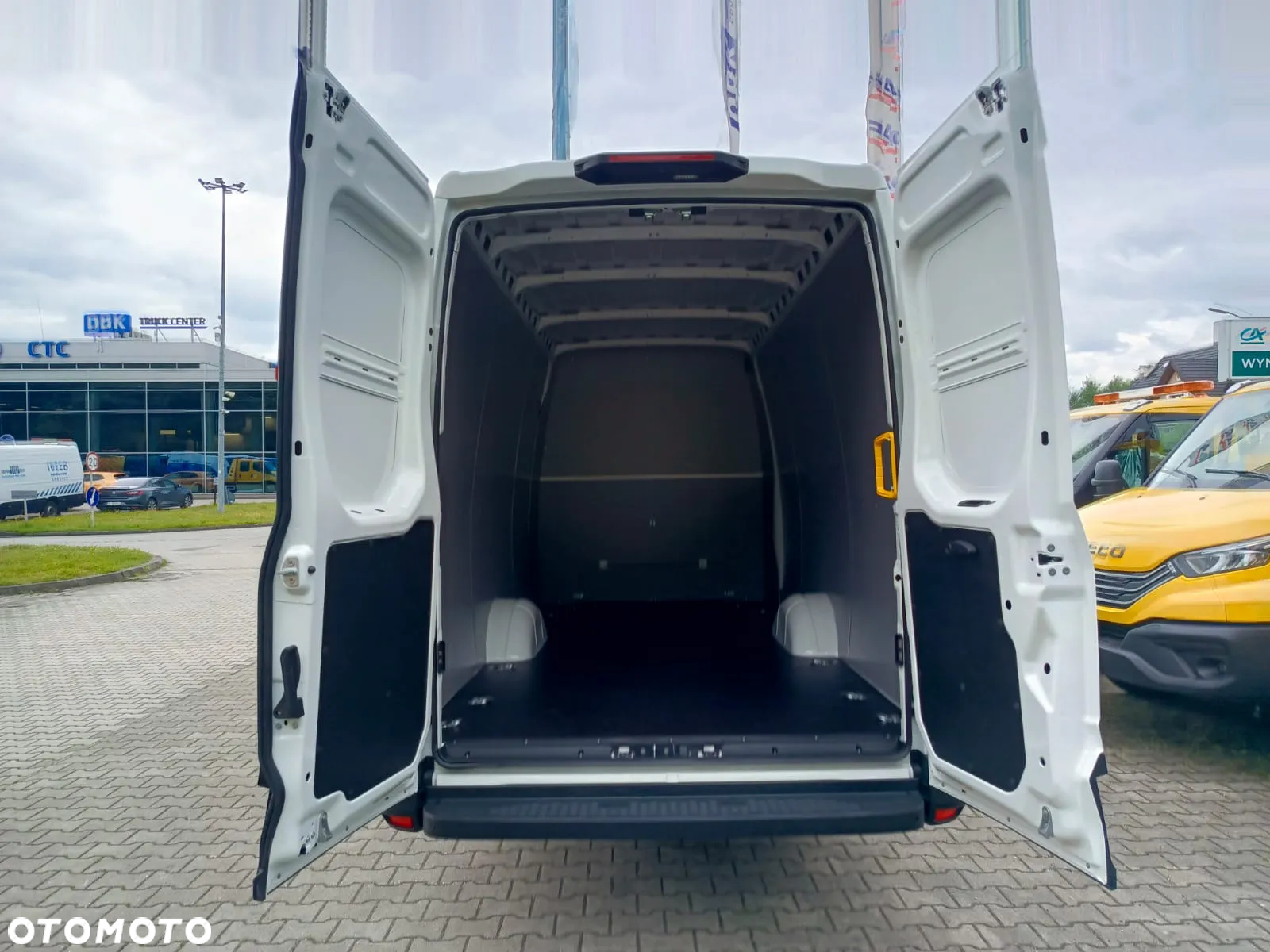 Iveco Daily / Pewny partner w biznesie ! - 7