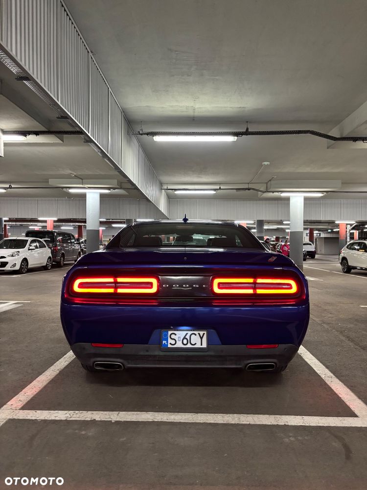 Dodge Challenger - 3