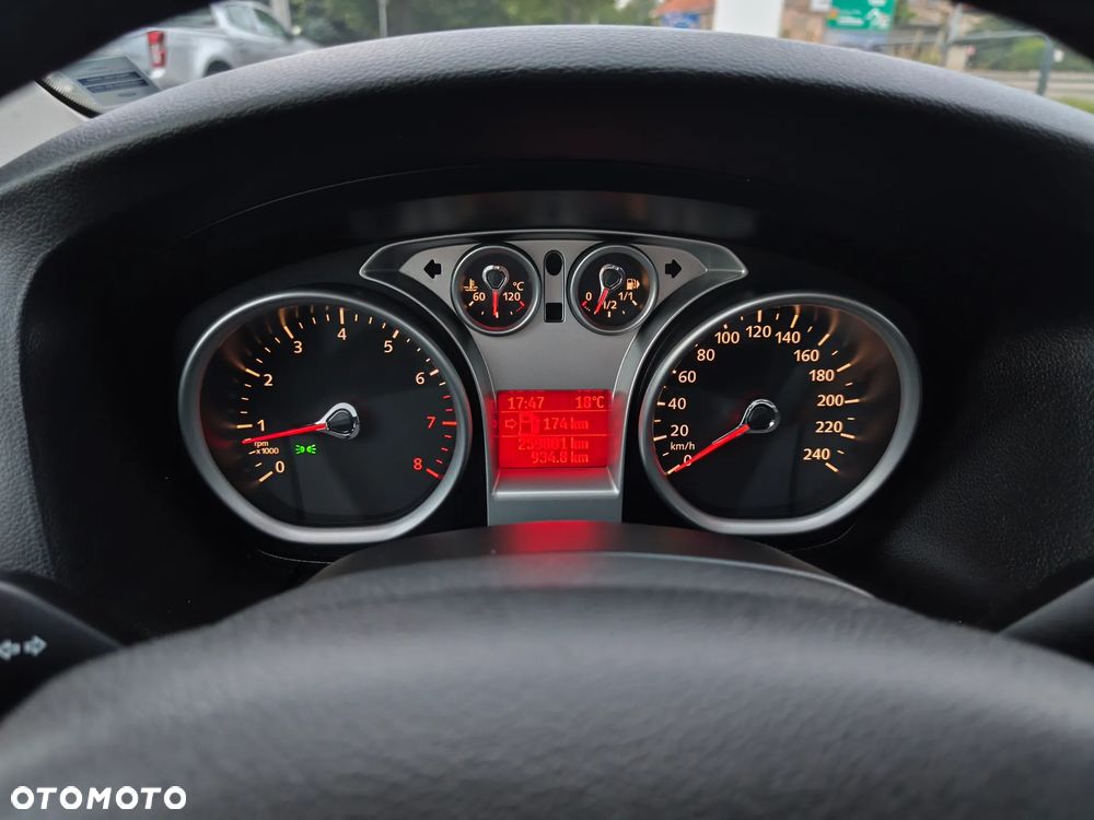 Ford Focus 1.6 16V Style - 23