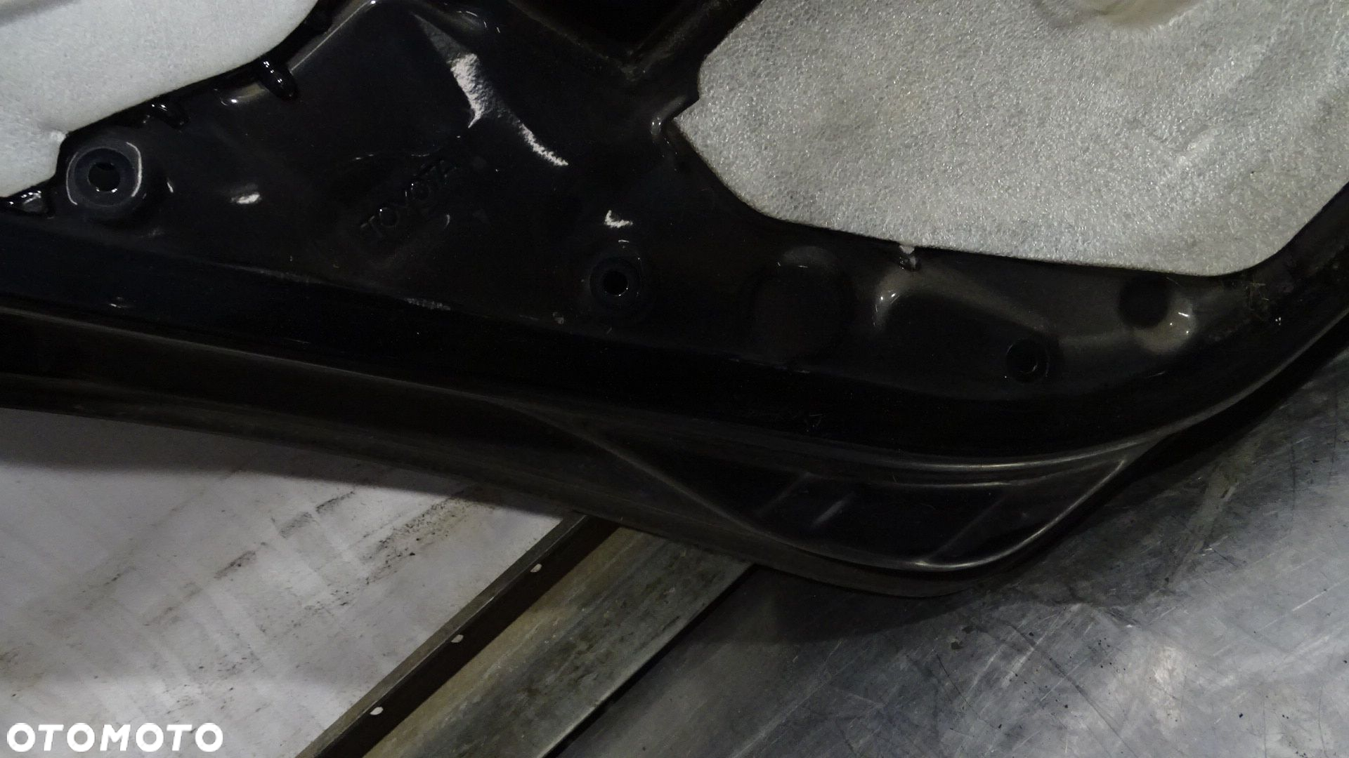 DRZWI LEWY TYŁ TOYOTA AYGO I 1.0 - 15