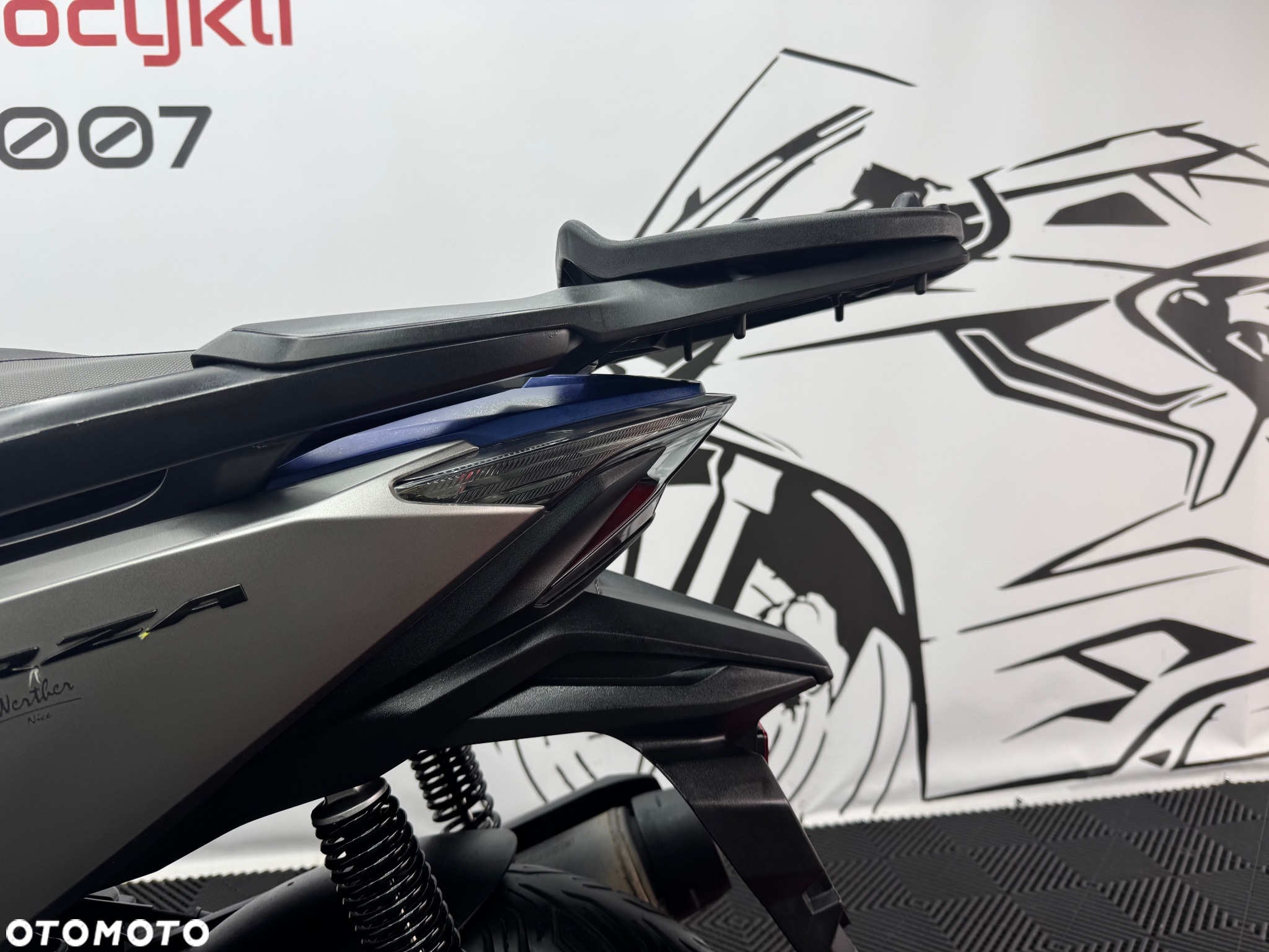 Honda NSS - 18