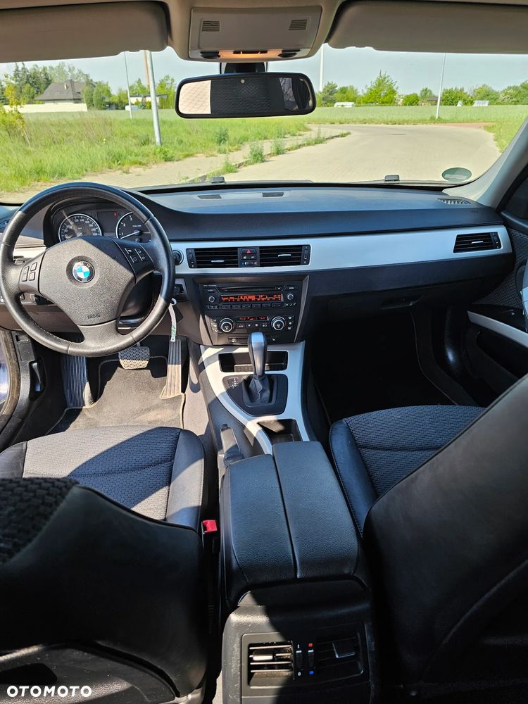 BMW Seria 3 318i Edition Lifestyle - 14