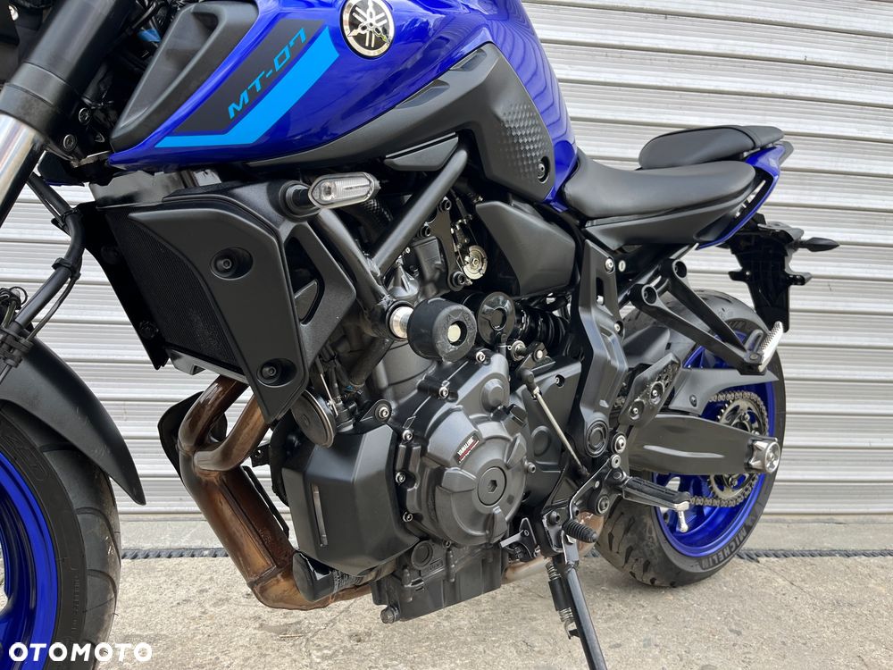 Yamaha MT - 27