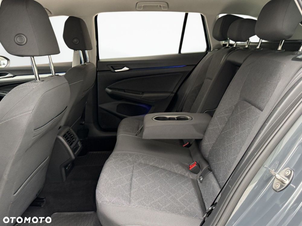 Volkswagen Golf Variant - 13