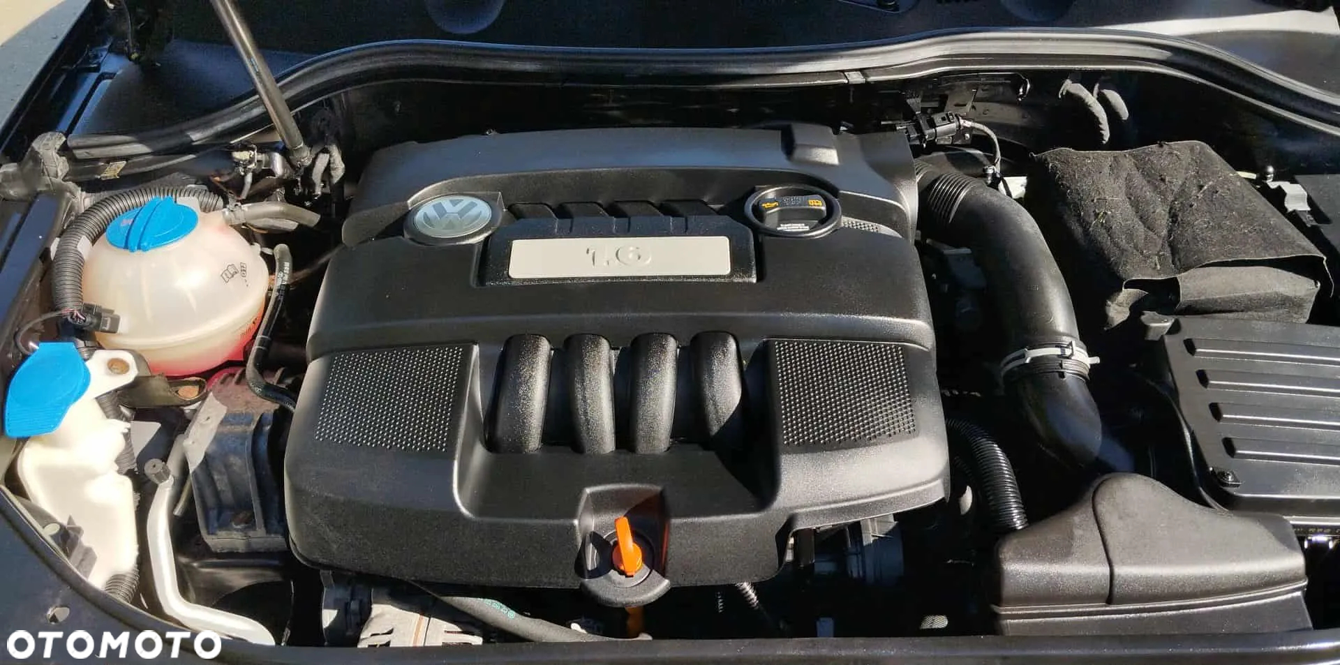 Volkswagen Passat - 14