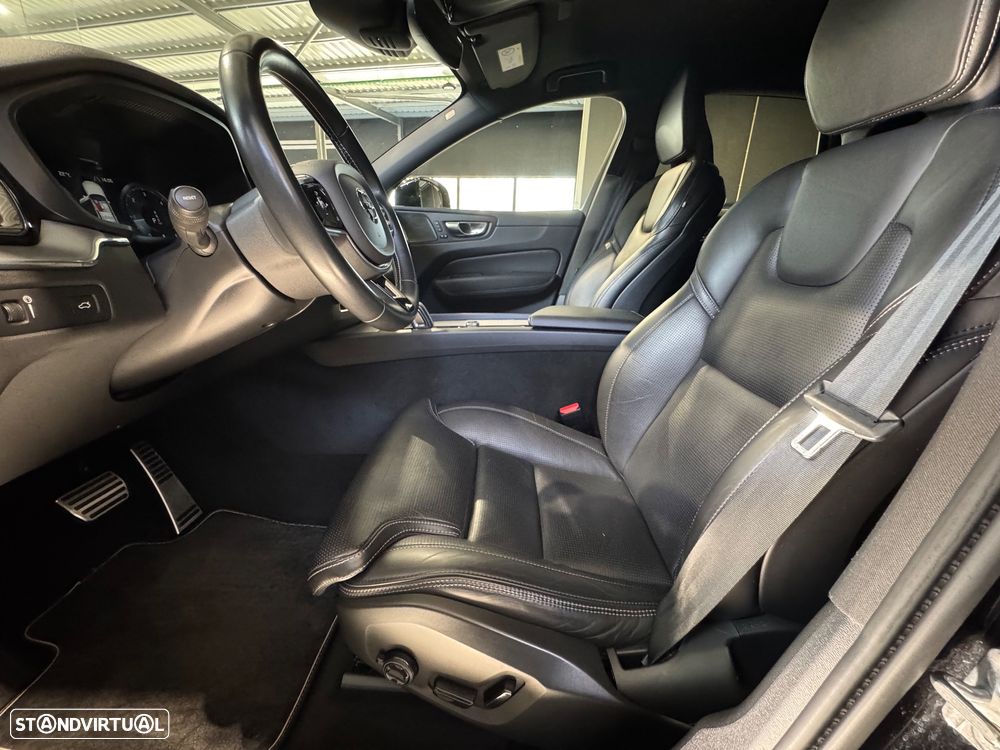 Volvo XC 60 2.0 B4 R-Design Geartronic - 36