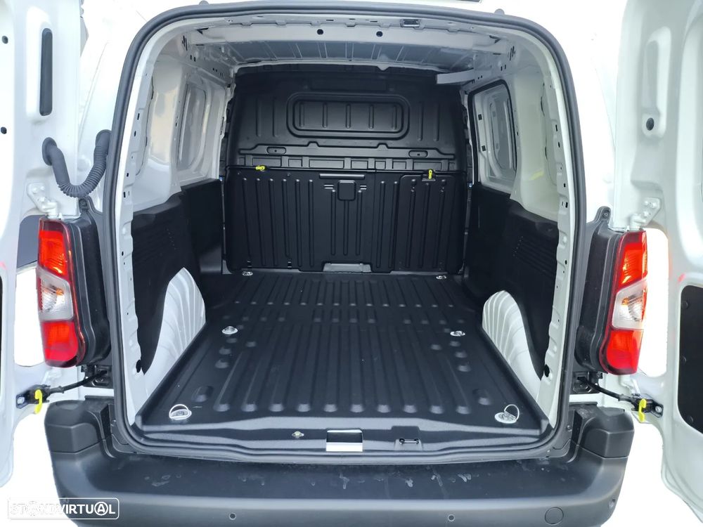 Opel Combo Electric 50kWh L1 - 16