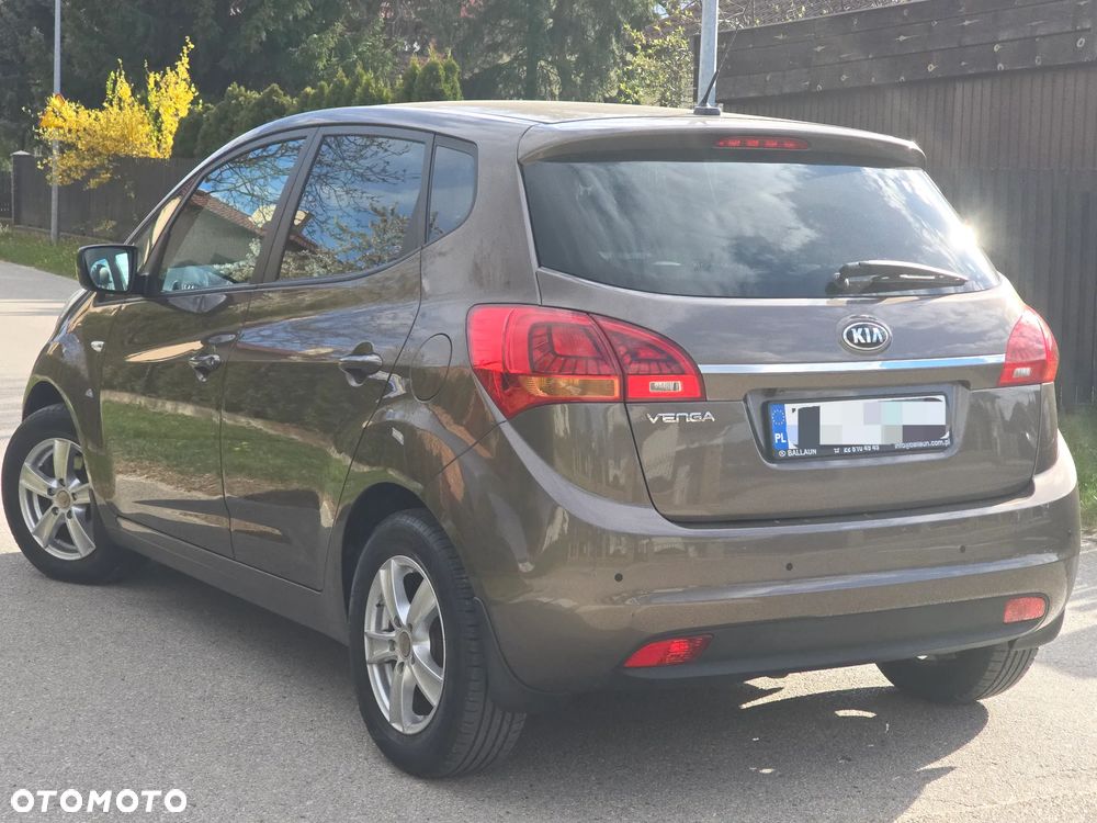 Kia Venga 1.4 Business Line - 4