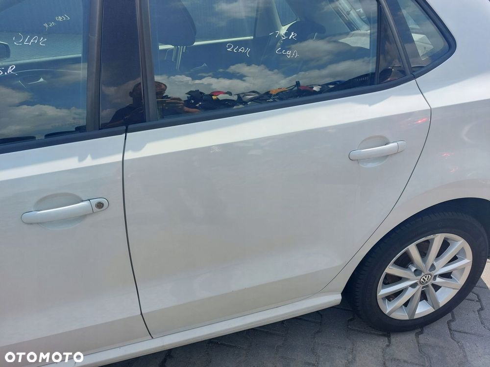 vw polo v 6r 6c 08-17r drzwi lewe tył tylne lc9a kompletne - 2