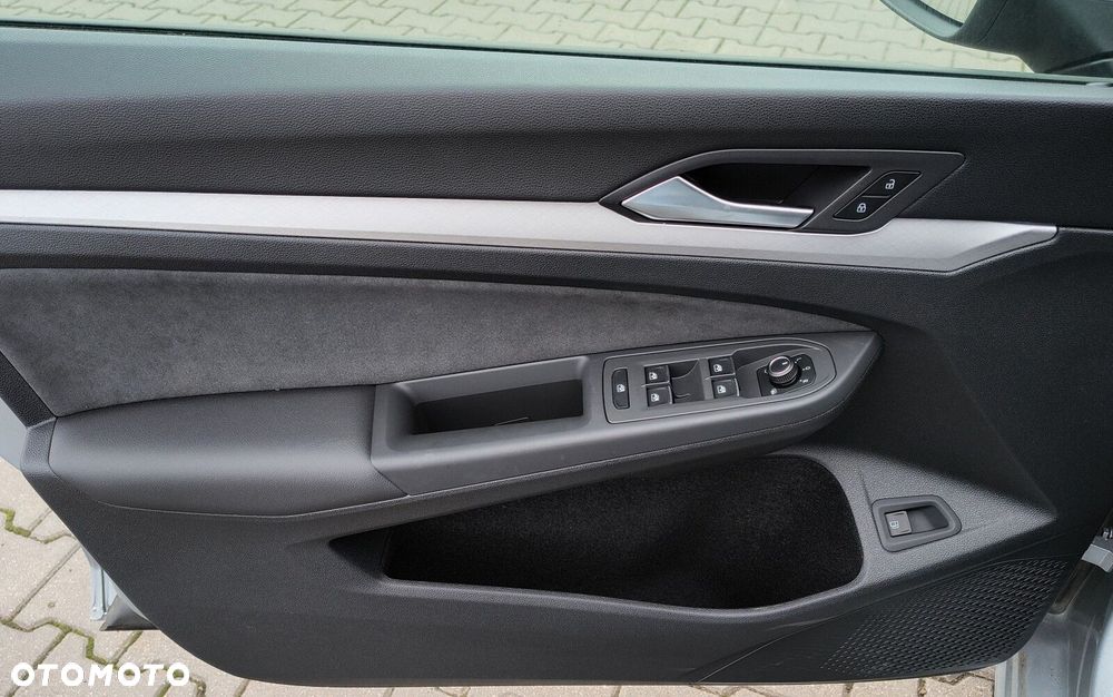 Volkswagen Golf - 17