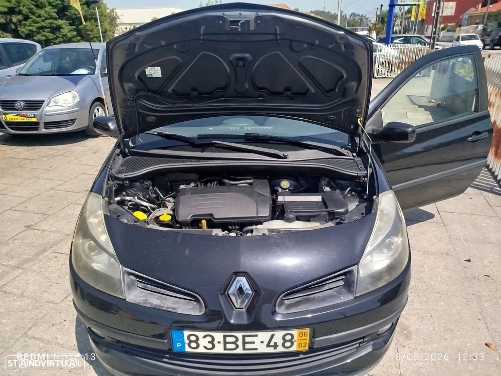 Renault Clio 1.2 16V Luxe - 9