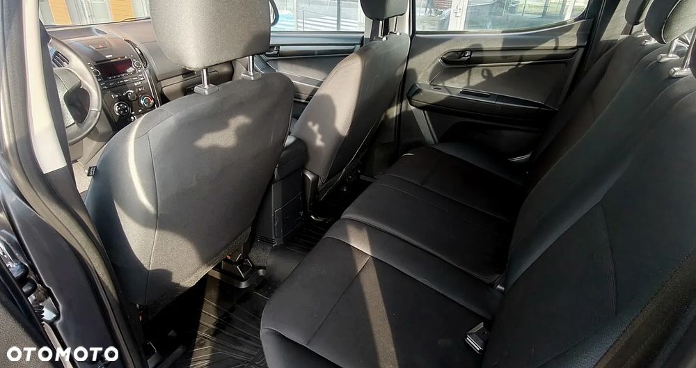 Isuzu D-Max 1.9 DC LS+ - 6