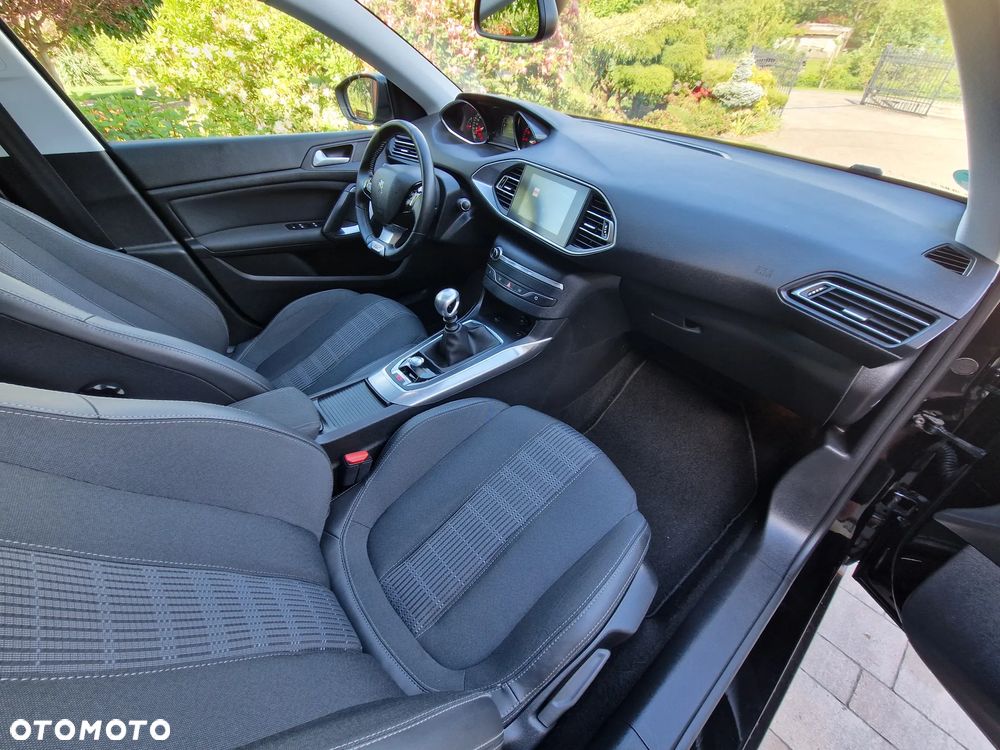 Peugeot 308 BlueHDi 130 Stop & Start GT Pack - 8