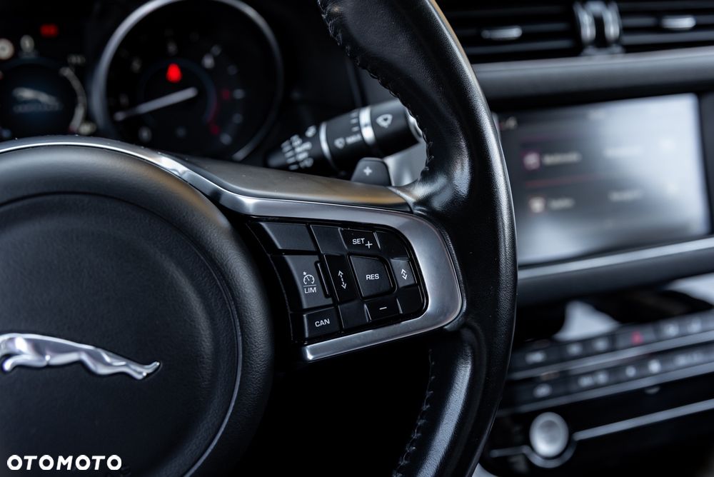 Jaguar XF 30d S - 30
