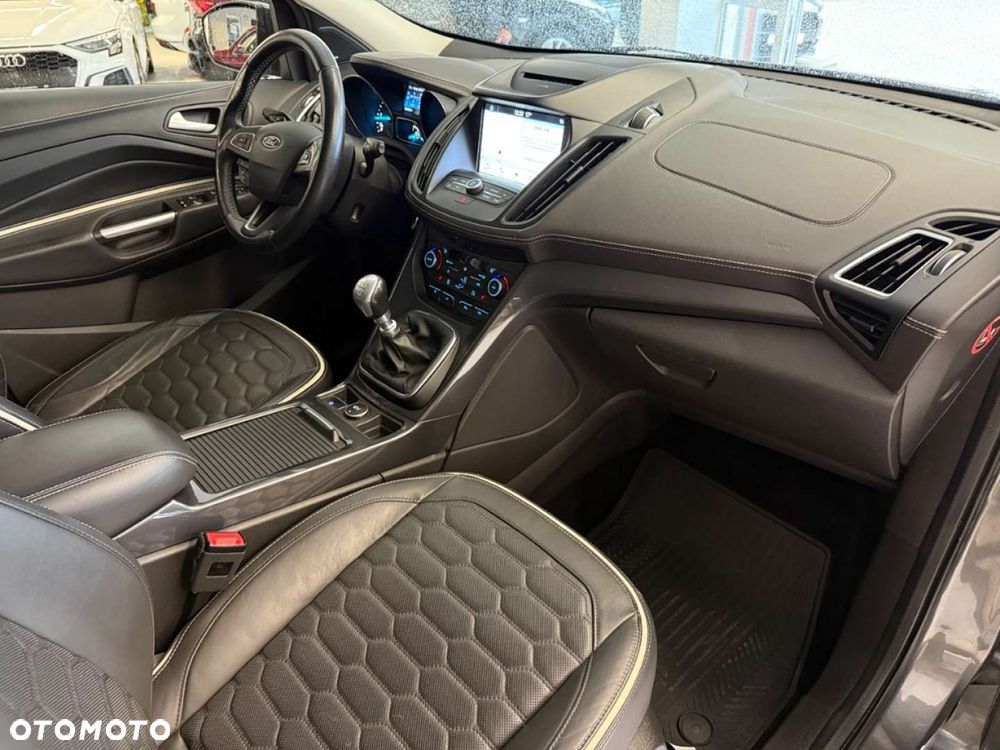 Ford Kuga - 19