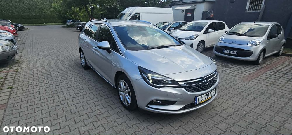 Opel Astra 1.6 CDTI DPF ecoFLEX TourerStart/Stop Edition - 2