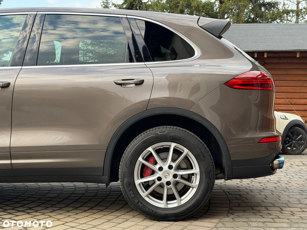 Porsche Cayenne - 8