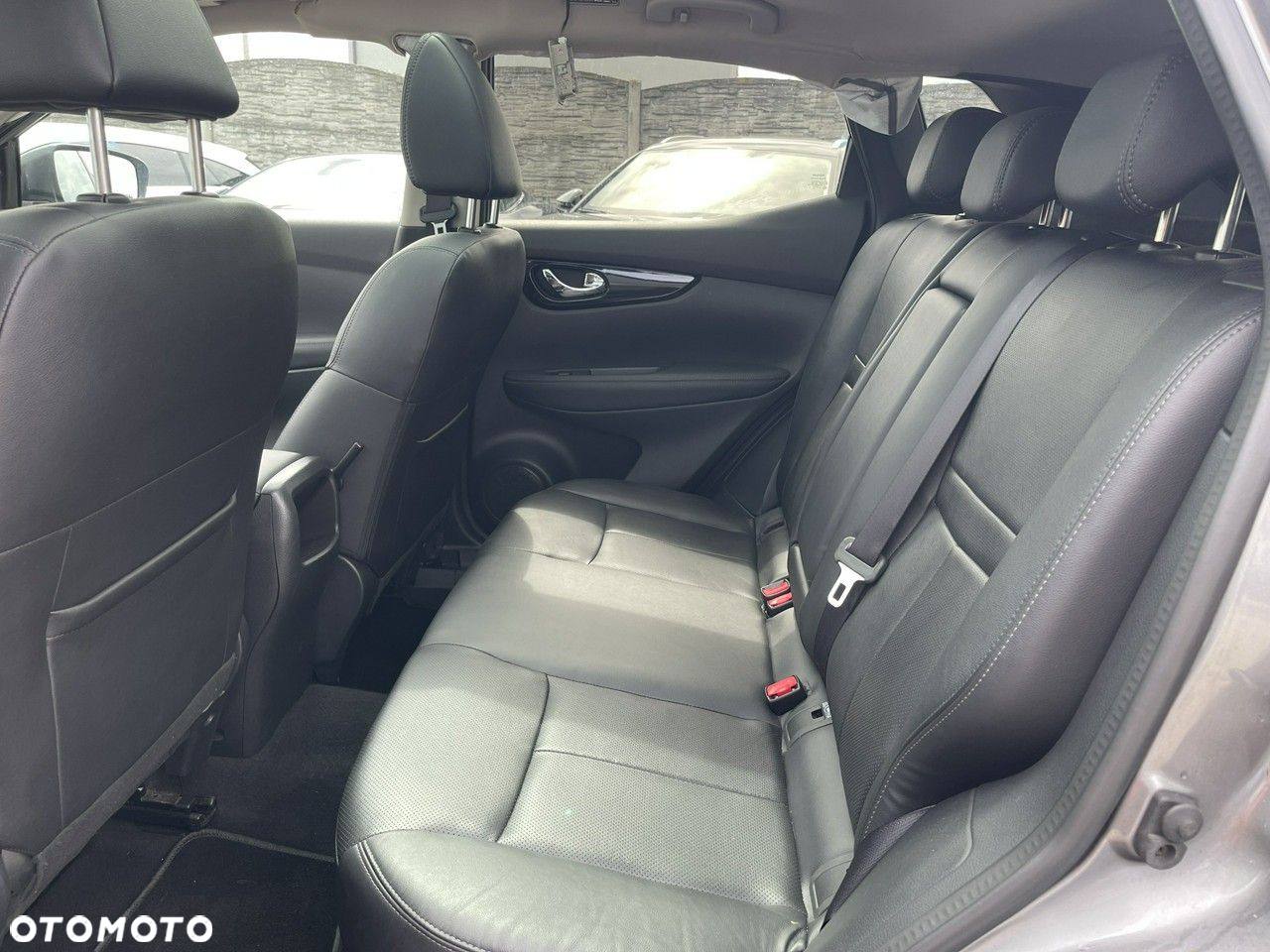 Nissan Qashqai 1.6 dCi Xtronic TEKNA+ - 12
