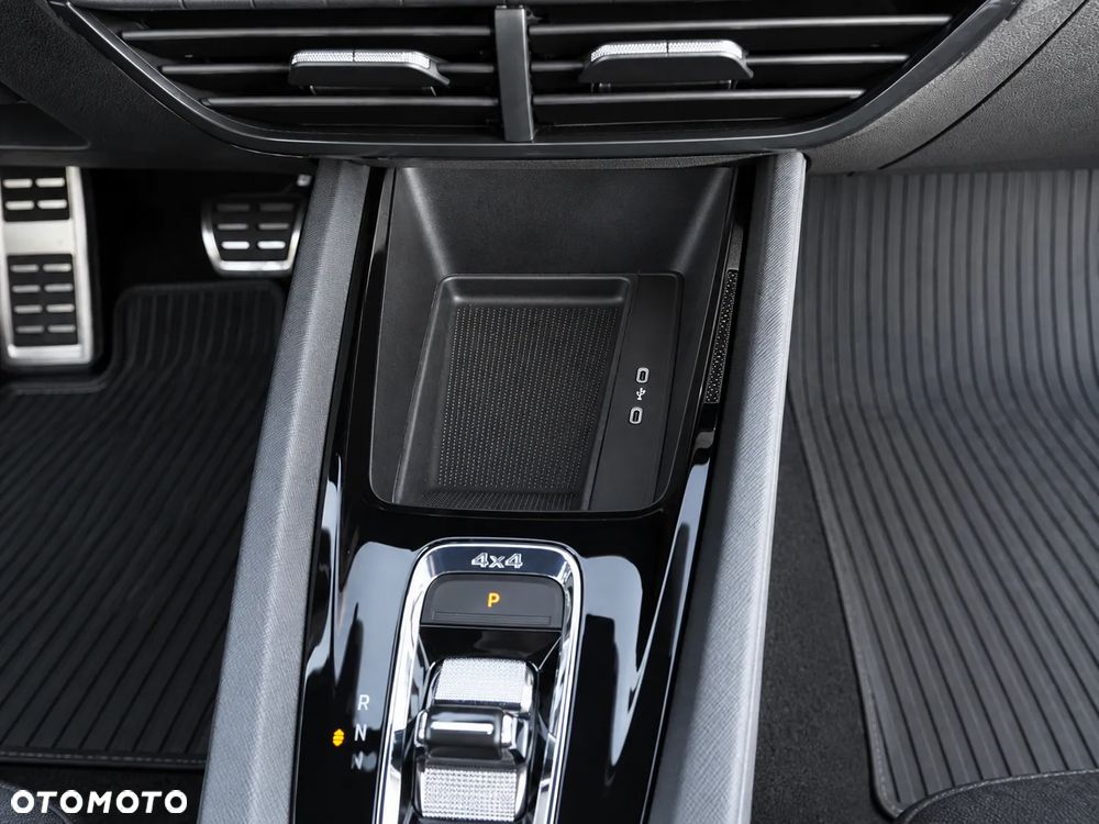 Skoda Octavia 2.0 TDI 4x4 Sportline DSG - 16