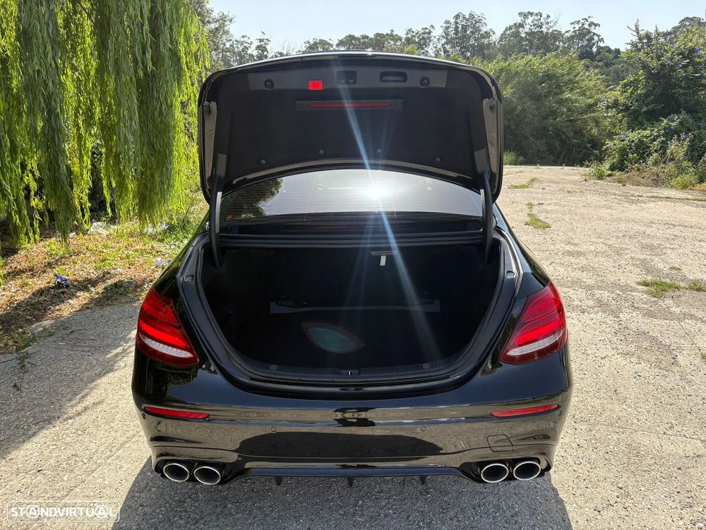 Mercedes-Benz E 400 d 4Matic 9G-TRONIC AMG Line - 33