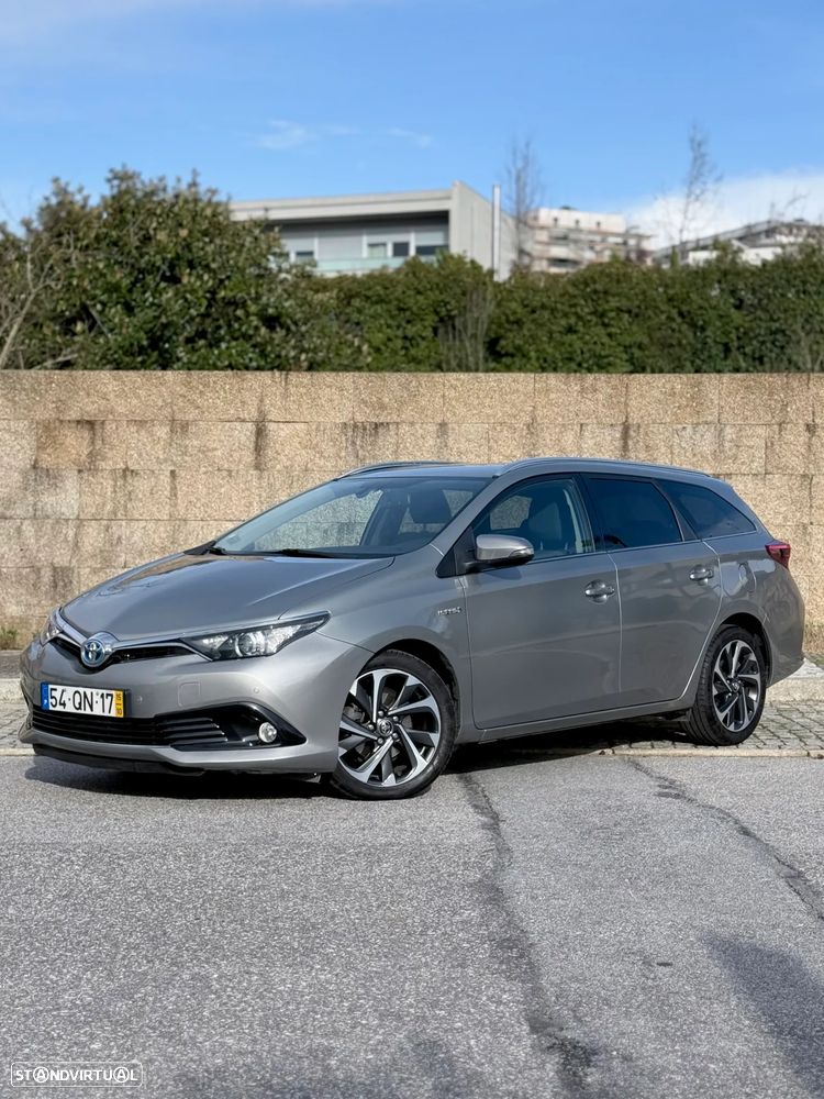 Toyota Auris Touring Sports 1.8 HSD Comfort - 1